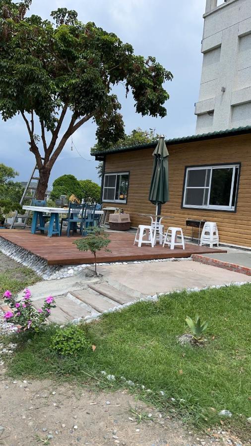 Haibian Mingren 50 Kota Hualien Bagian luar foto